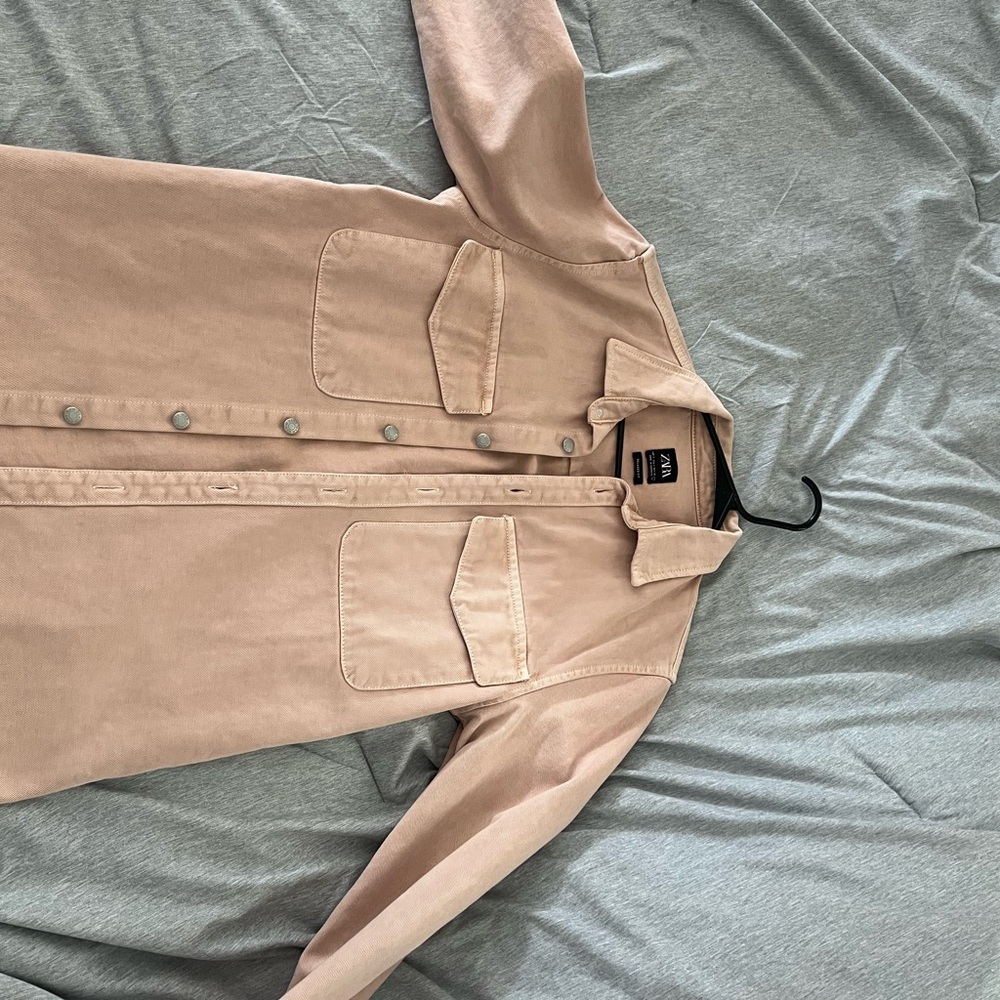 H&M Beige Button-Up Shirt